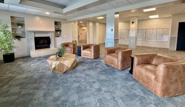 Contemporary Studio Retreat w/ Gym & Pickleball