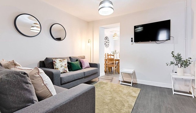 Contractor Base 4 Beds Dining Wi-Fi