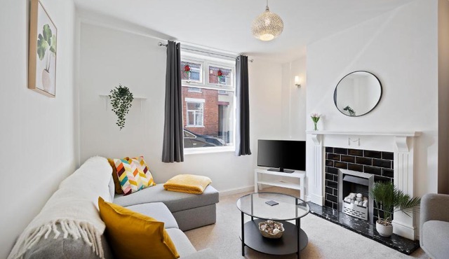 Contractors Relocators & Families Free Parking with Superfast Wi-Fi