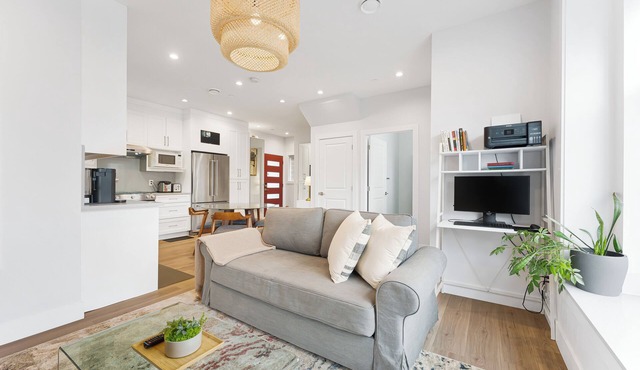 Convenient 3 Bedroom in Heart of East Vancouver