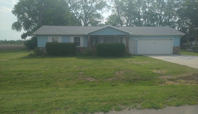 Convenient 3-bedroom home just outside Monticello in quiet addition
