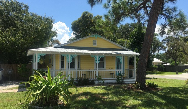 Convenient Cottage Close to Beaches - Pet Friendly!