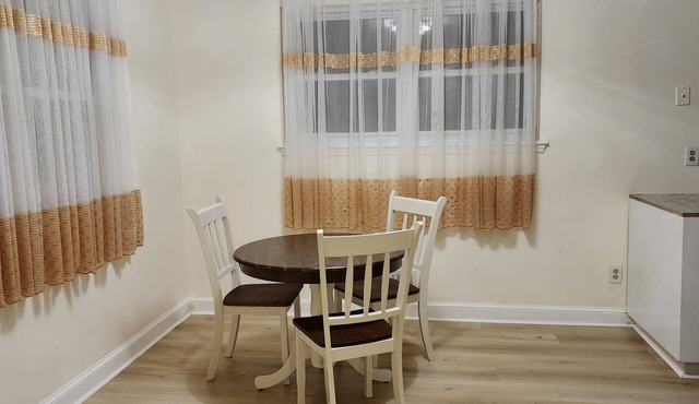 Convenient/family friendly home with yard driveway