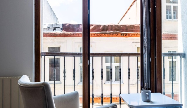 Convenient Flat 10 min to Taksim and City’s Mall