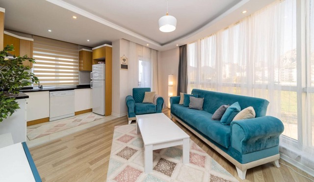 Convenient Flat with Balcony in Konyaalti