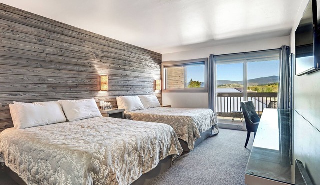 Convenient Location | Elk Horn Lodge 306