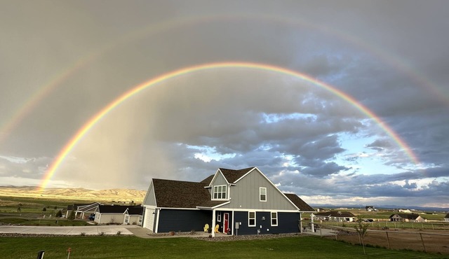 Convenient location in the center of Southwest Montana’s hot spot for activities