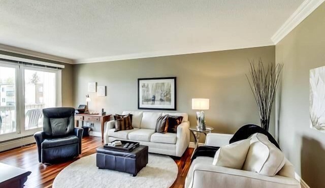 Convenient Southside- 10 min to West Edmonton Mall, Cross Cancer Clinic, U of A