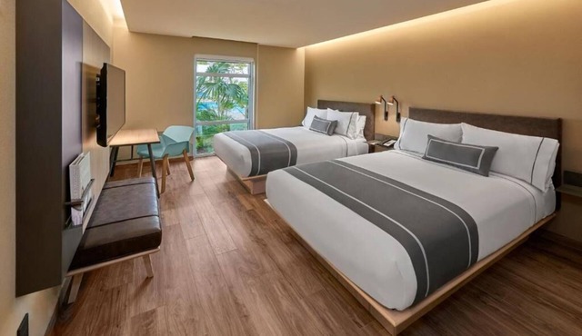 Convenient Stay with Kitchenette, Rooftop Terrace, Outdoor Pool & Breakfast
