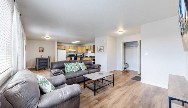 Convenient two bedroom near DIA