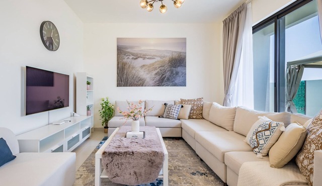 Conveniently Located to Airport & Expo City 4BRTownhouse w/AsstRm at Parkside2