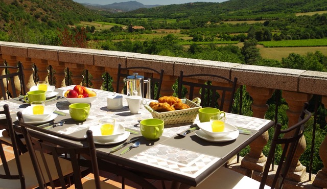 Converted Barn In Pyrenean Foothills with Private Pool and Spectacular Views