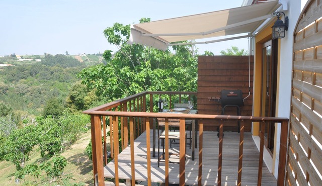 Converted stables - double studio 8km Obidos with elevated deck & full kitchen