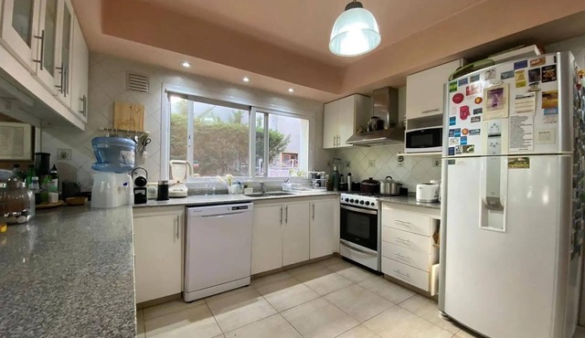 Cool 4-bedroom chalet in Don Torcuato with WiFi access