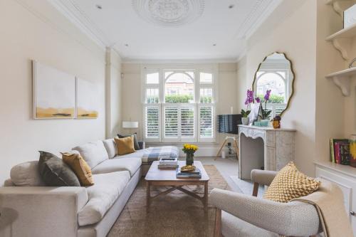 Cool Interior Designed 3BR House Fulham