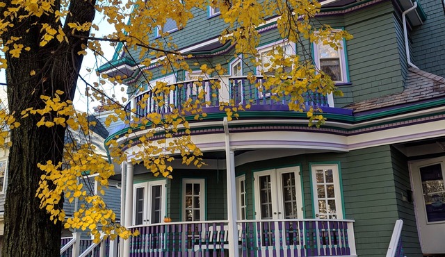 Coolidge Corner Guest House