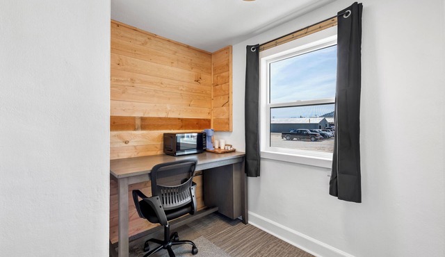 Copper Hill Suites