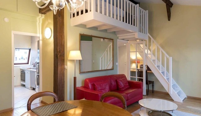 Coquelicot | Delightful 1 Bedroom Apt near Eiffel Tower