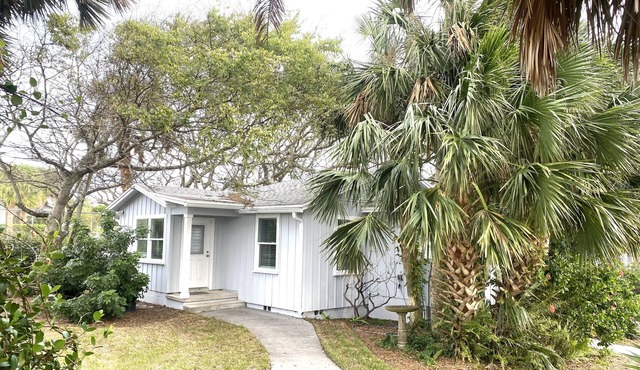 Coquina Cottage on Vilano Beach