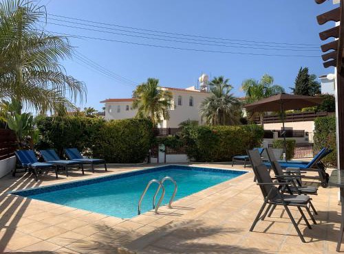 Coral Bay Sunbeam Villa - No Car Needed!