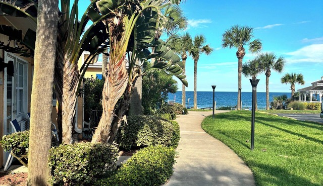 Coral Sands Inn