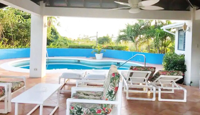 Coral Villa, Pool, Ocean Views, Beach & Sea