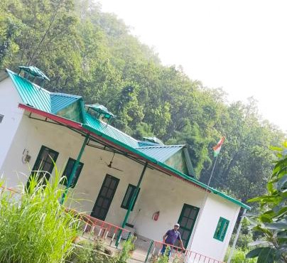 Corbett hill center river home stay