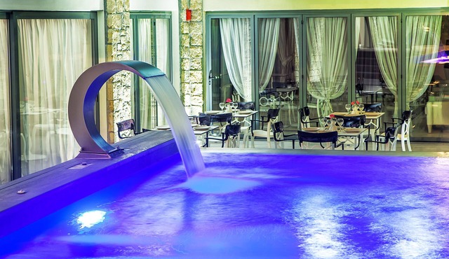 Core Hotel Polychrono