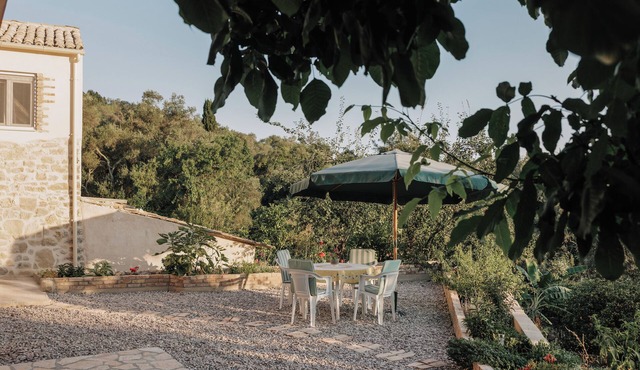 Corfiot Mountain Villa in Benitses – A Peaceful Escape