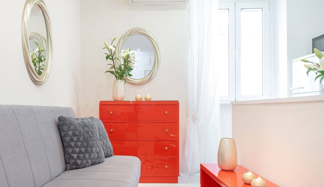 Corfu Charm | Chic, Central, Convenient! | Fast WiFi