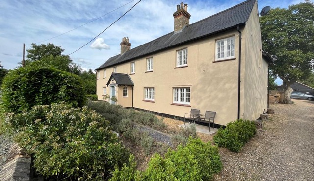 Corner Cottage