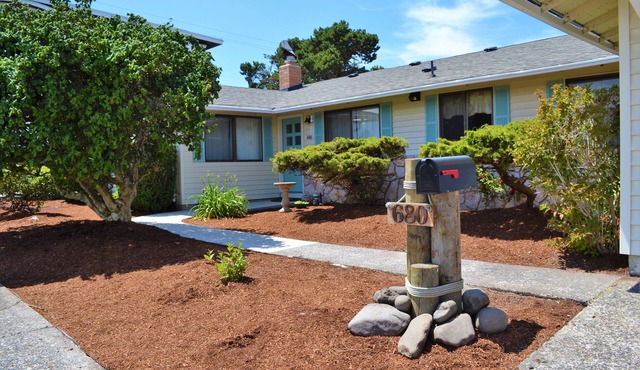 Cornerstone Beach House - NEW - Hot Tub, Game Room, Electric Vehicle Charger
