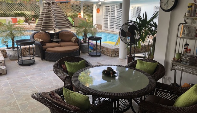 Coronado Beach - Premier Suites - Poolside - Tropical Oasis
