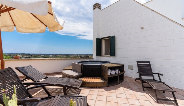 Corte Dei Mesci - "U Critaru " W/Private Jacuzzi in the terrace