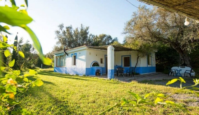 Cortijo con 2hab, Chimenea y Piscina Todo el año