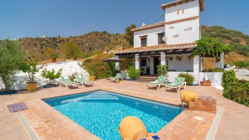 Cortijo Miraflores Arenas by Ruralidays