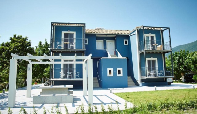 Cosmos Apartments
