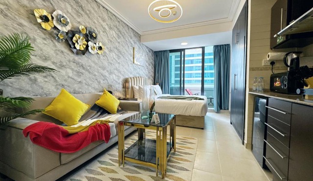 Cosmos Living Charming Studio with Balcony