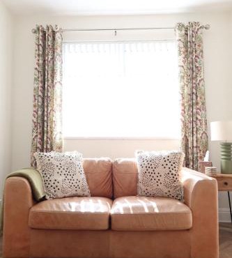Cosy 2 Bed Home Near Belfast 15 mins to airport
