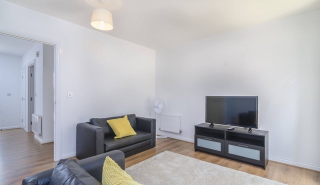 Cosy 2 bed House in quiet residential area