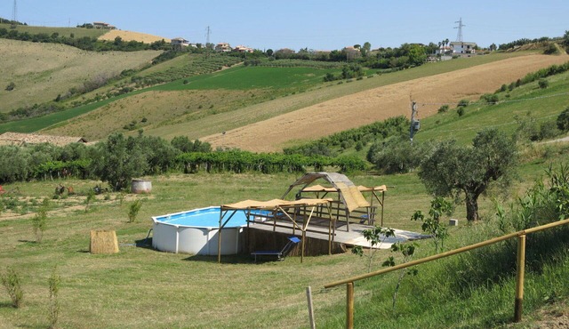Cosy apartment in villa with WIFI, A/C, pool, hot tub, TV, patio, pets allowed and panoramic view