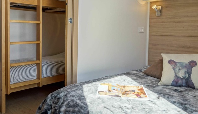 Cosy apartment for 6 people with WIFI, TV and balcony
