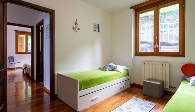 Cosy apartment in villa for 6 guests with WIFI, TV, balcony and pets allowed