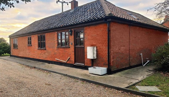 Cosy Barn Conversion 3BR (4 pax), Quiet, Close to Pin Mill