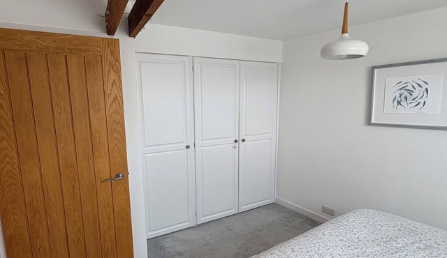 Cosy converted barn with log burner