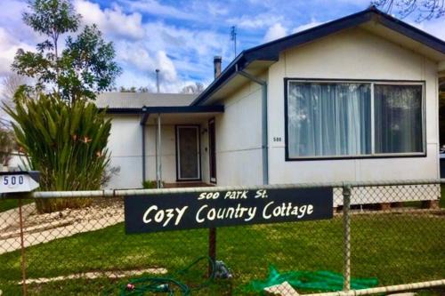 Cosy Country Cottage with AirCon
