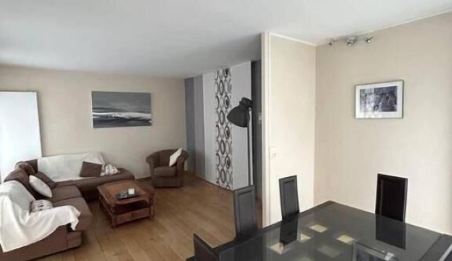 Cosy Downtown Apartment