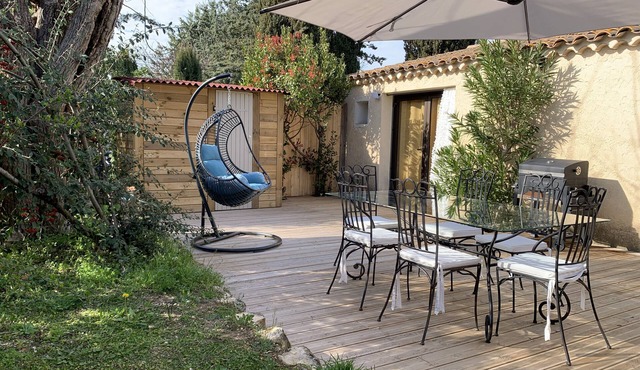 Cosy flat - charming T2 private garden in the countryside. very quiet and bright