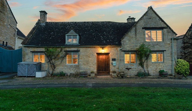 Cosy holiday cottage in the Cotswolds - Rex Cottage