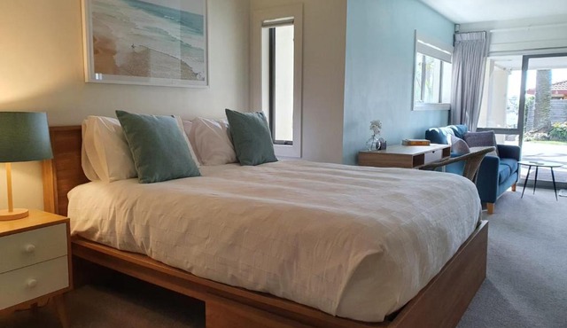 Cosy Mount Studio Moments to Beach & Downtown